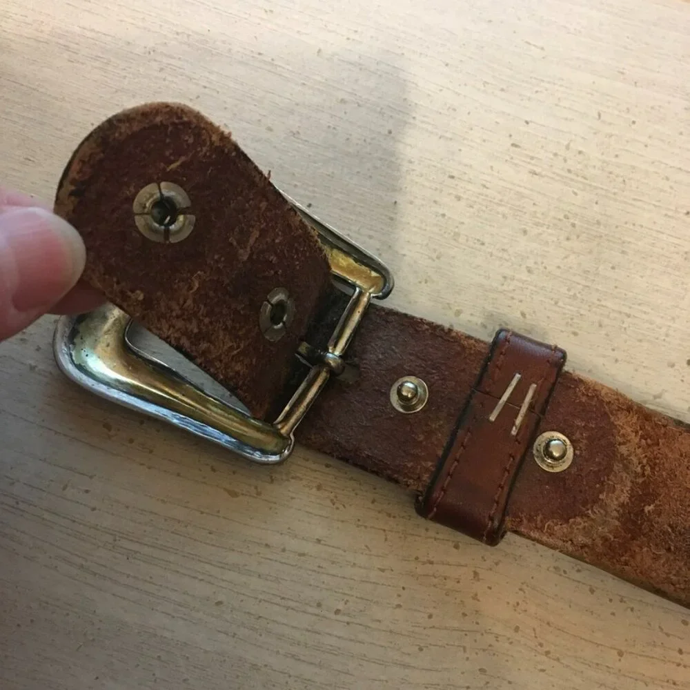 Brown Leather Western Style Belt w/Silver Details Unisex